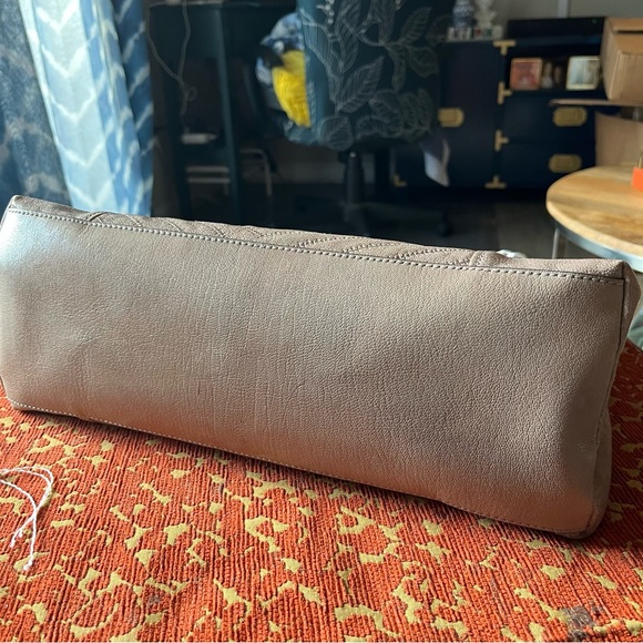 Tory Burch Fleming Tote in Neutral Distressed Leather - Picture 7 of 16